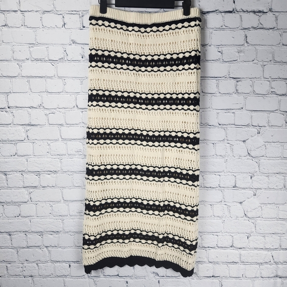 Freshman Black and Cream Striped Midi Skirt - Picture 4 of 5